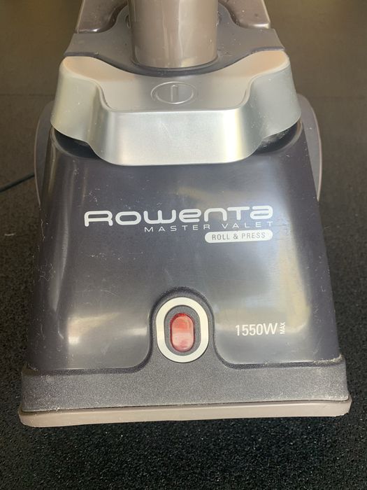 Rowenta Master Valet Roll & Press – Ferro a Vapor Vertical