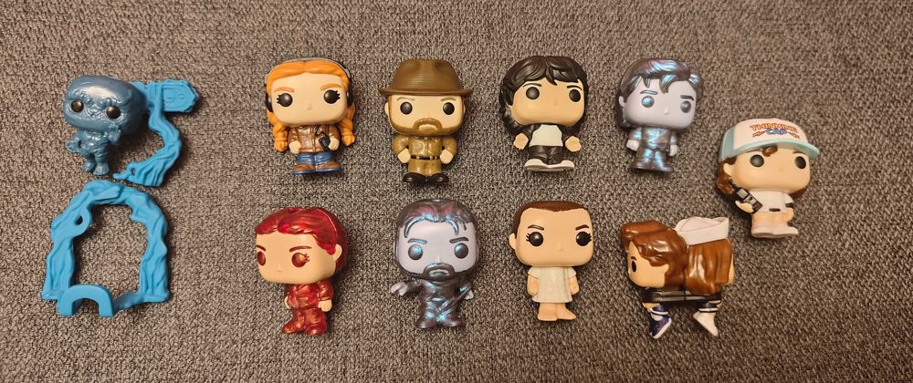 Фігурки Stranger things з Кіндер джой