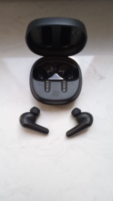 Sprzedam słuchawki bezprzewodowe QCY T13X czarne bluetooth - gwarancja