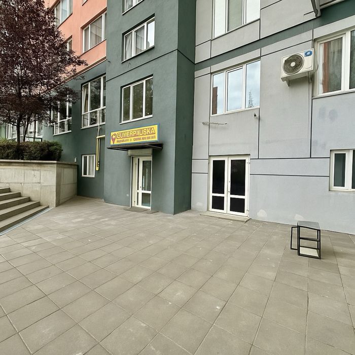 Комерційне приміщення в ЖК Синергія 3 з частковим ремонтом