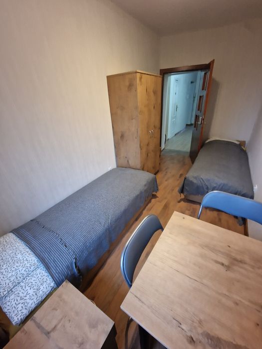 Zamieszkanie dla pracujących lub dużych rodzin długoterminowo