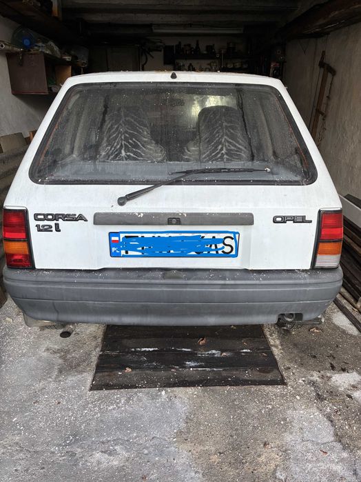 Opel Corsa A rok 1993 drugi wlasciciel, 157700 tysiecy, salon Polska