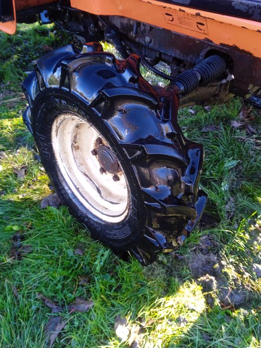 Трактор HINOMOTO N209