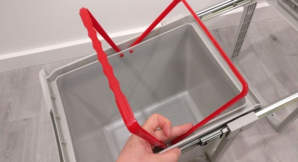 Caixote do Lixo Extraível para Armário de Cozinha 16L – Novo