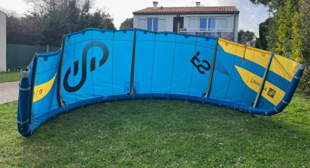 Kitesurf Eleveight FS 2022 10m