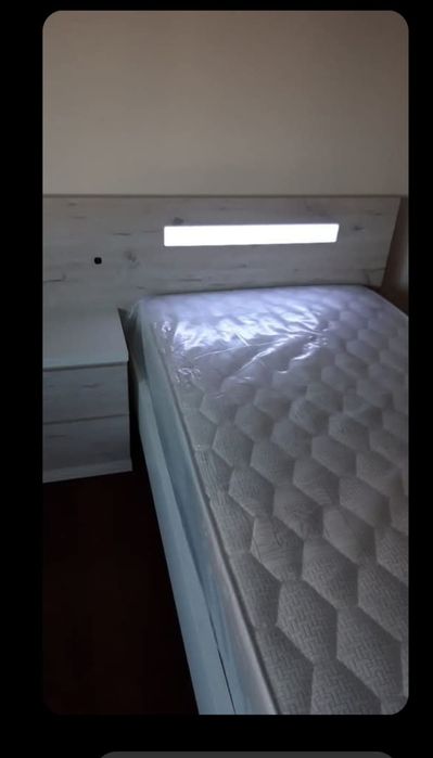 Cama de criança em madeira