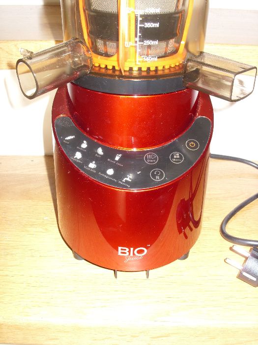 Wyciskarka WOLNOOBROTOWA Bio Juice - NOWA!