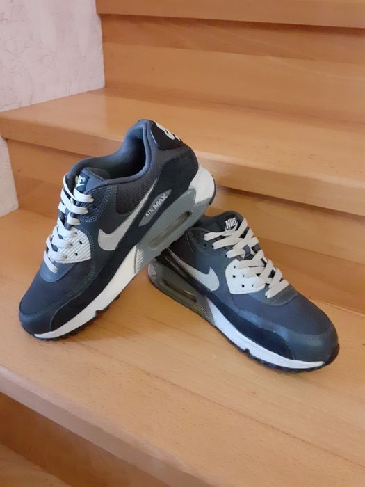 Кросівки  чоловічі Nike Air Max 90 Essential чорно-сірі