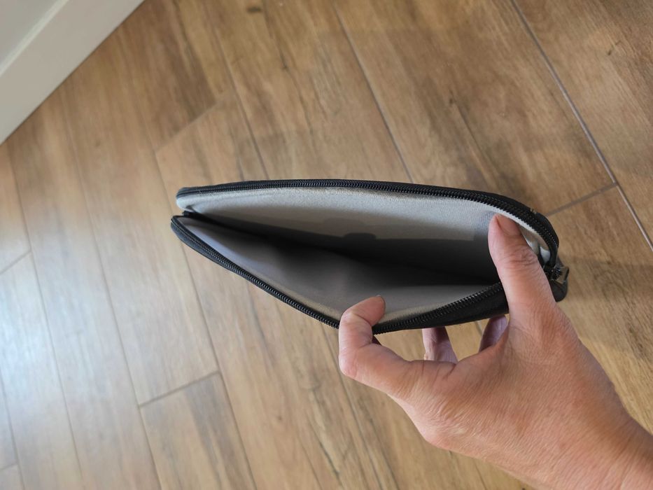 Etui na tablet, pokrowiec 10 11' cali Hama czarny stan bdb