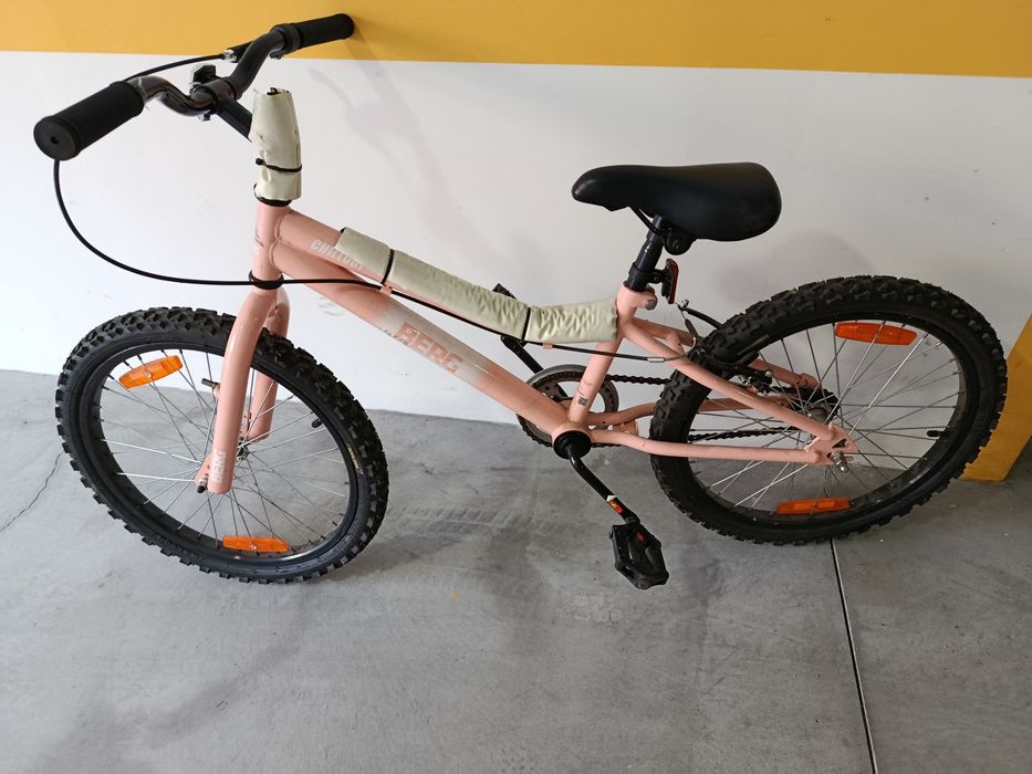Bicicleta rosa Berg