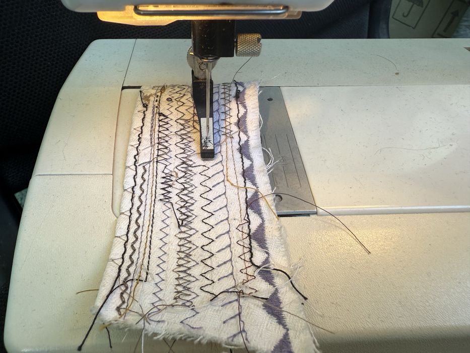 Швейна машина husqvarna viking 1050