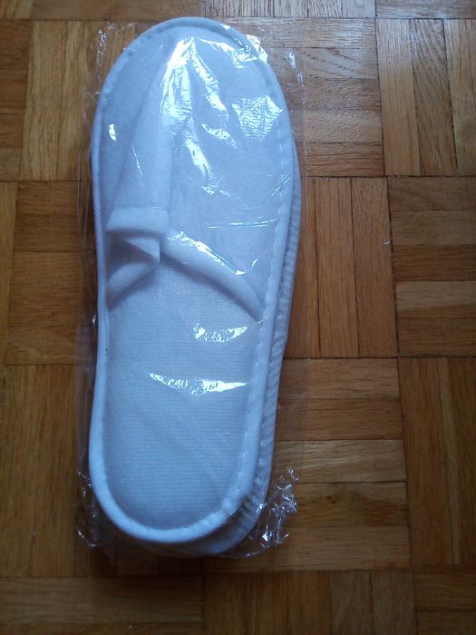 Kapcie hotelowe nowe