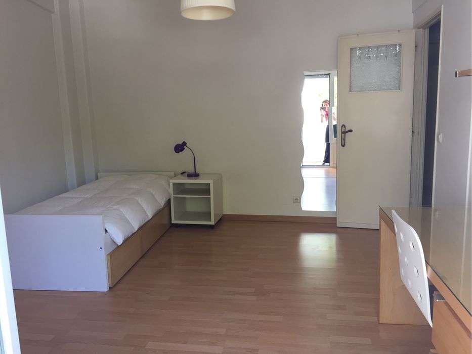 2 quartos individuais  junto ao metro q. conchas e c.grande