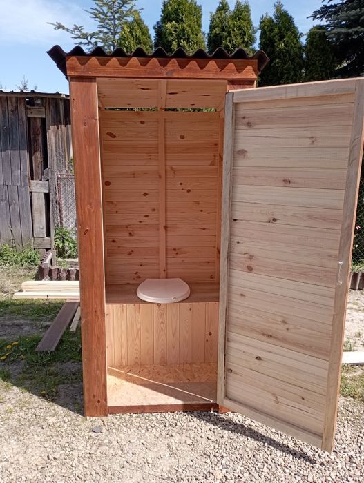 WC, wychodek, toaleta drewniana
