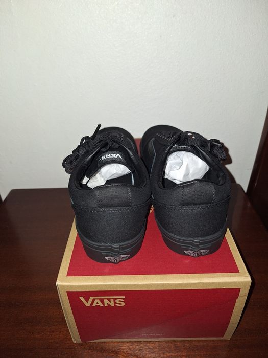 Sapatilhas Vans Ward 42