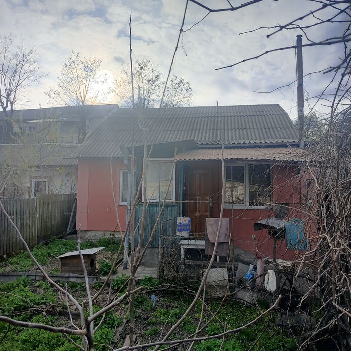 Продається будинок в центрі міста