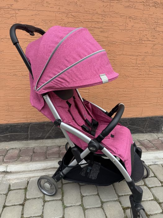 Прогулянкова коляска Chicco