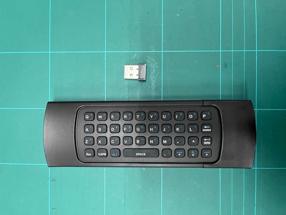 Comando Universal com teclado.