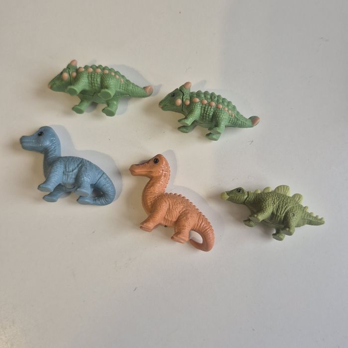 Кіндер динозаври фігурки динозаврів
