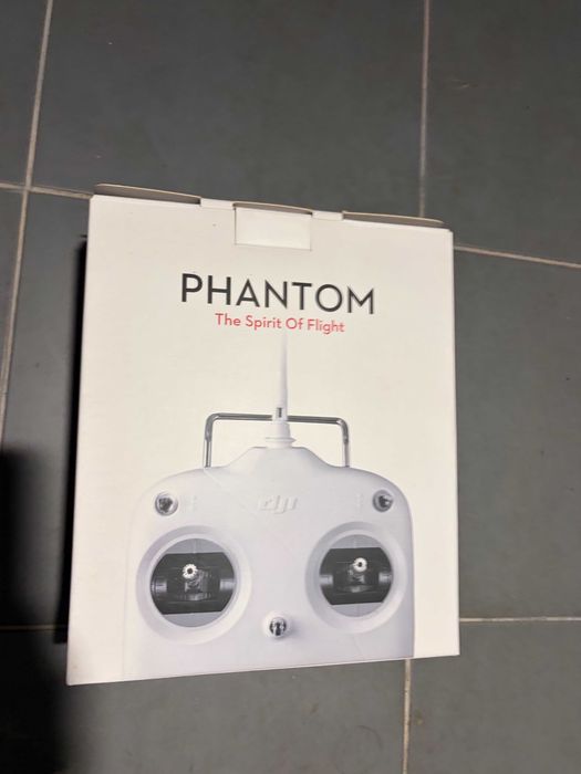 Controlo DJI phantom P330