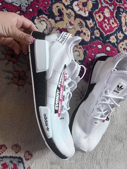 Кросівки Adidas NMD_R1 V2 white H02537