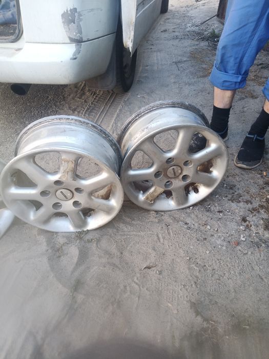 Продам диски на Мазда р 15