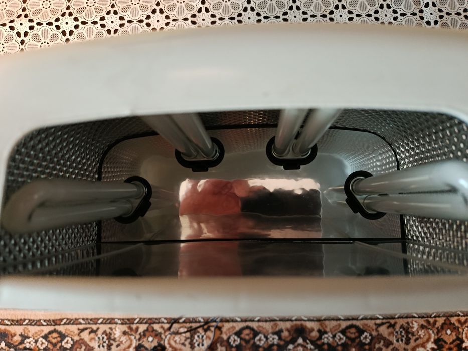 Лампа для маникюра и педикюра