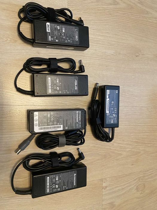 Зарядка до ноутбуків