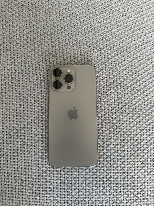 Продам  Iphone 15Pro Max 256g