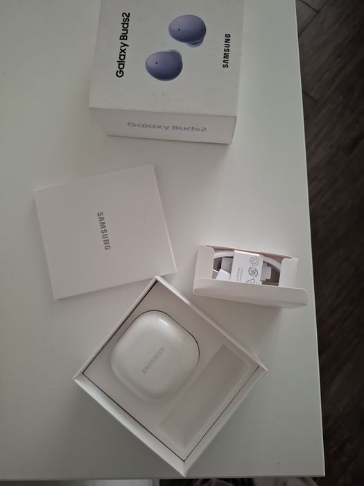 Galaxy Bads 2 наушники