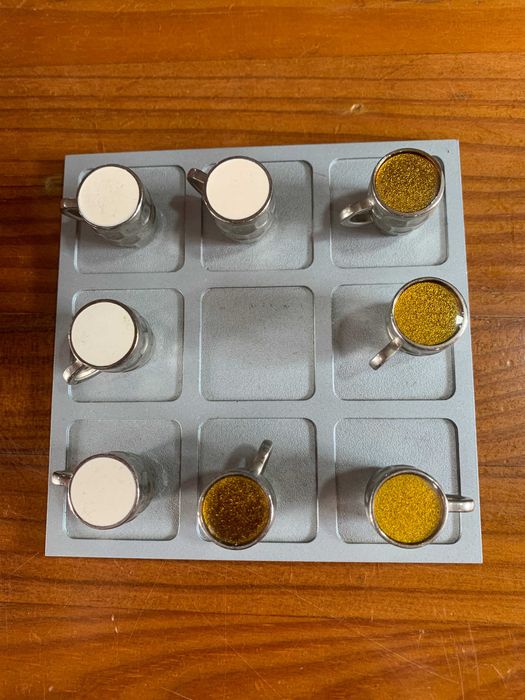 Jogo do Galo ou "Três em Linha", Tabuleiro muito decorativo