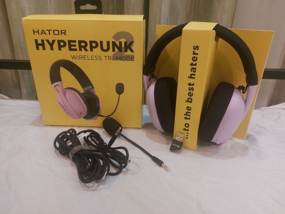 У наявності ігрові навушники  HYPERPUNK 2 провідні та без провідні