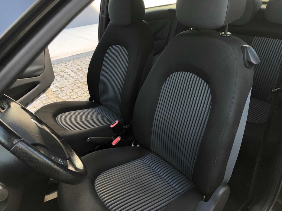 Lancia - Modelo Ypsilon