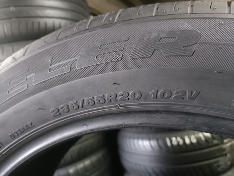 Pneus 235/55/20 Bridgestone