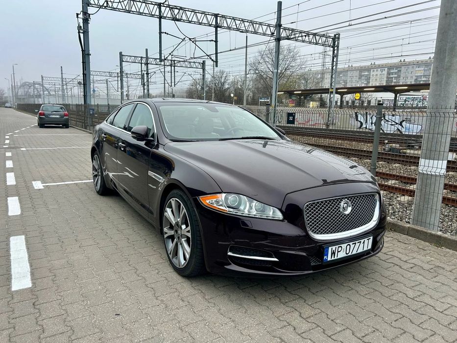 Jaguar XJ Jaguar XJ 5.0 V8 Premium Luxury z wolnossącym silnikiem o mocy 385 km