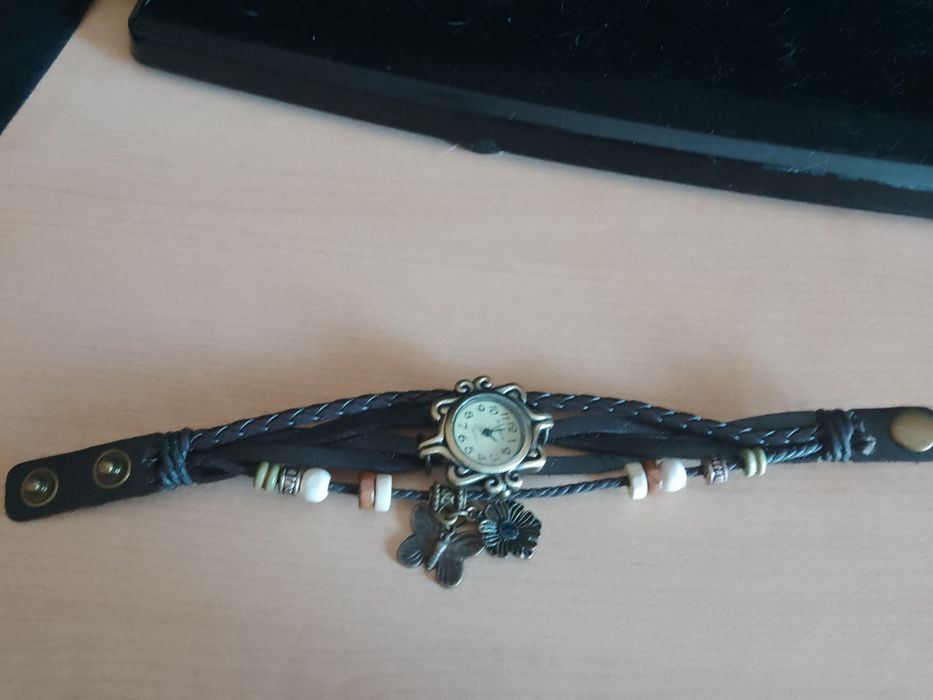 Zegarek - nowy w etui.