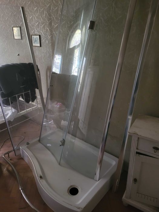 kabina prysznicowa otwierana