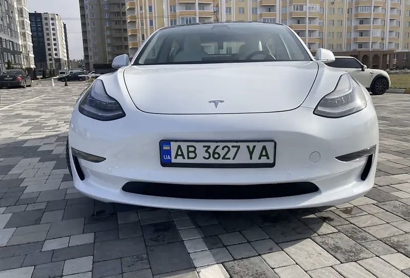 Продам TESLA 3 long range DUAL MOTOR 4x4