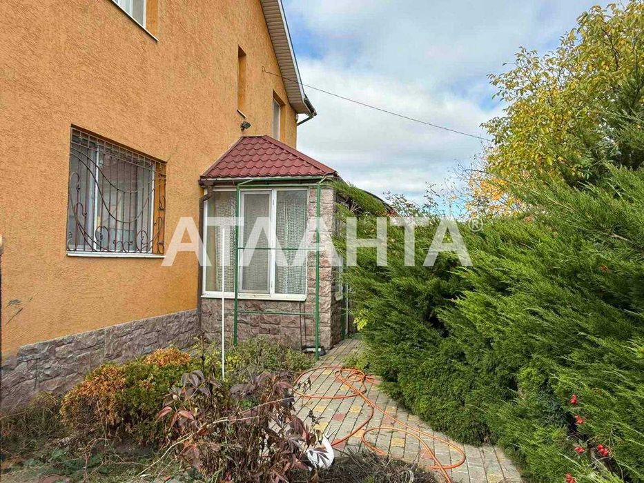 Добротный и ухоженный дом площадью 120 м², участок 9 соток.