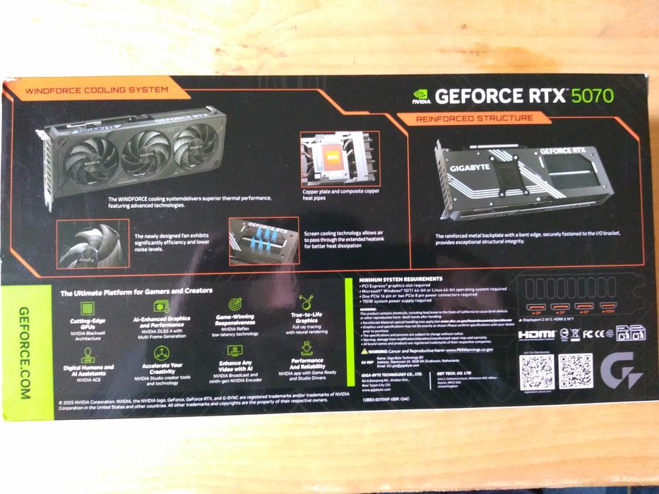 Коробка для видеокарты Gigabyre GeForce RTX 5070