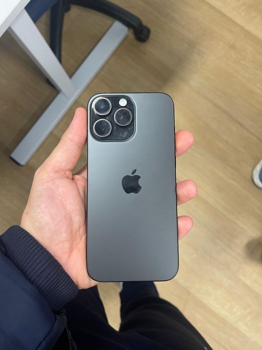 IPhone 16 ProMax 256gb, Cor  Titanium (1 ano)