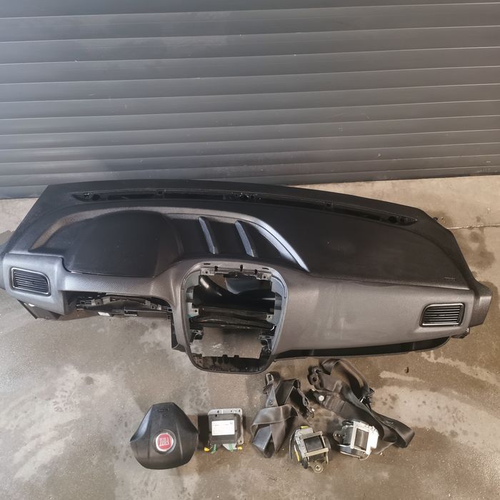 Deska rozdzielcza poduszki komplet doblo II