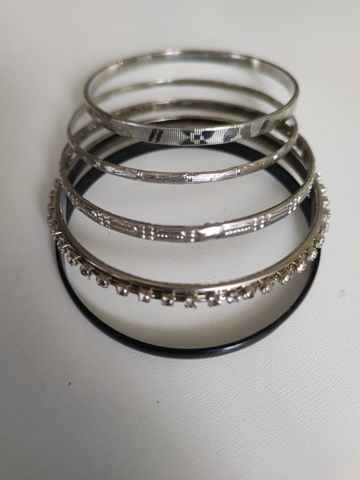 Біжутерія розпродаж