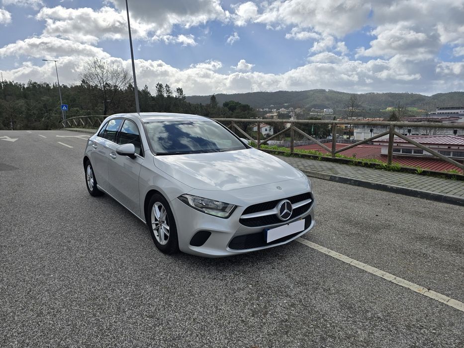 Mercedes-Benz A180 d Style Nacional 1 Dono Como Novo