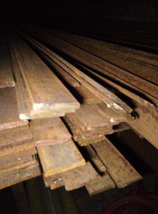 Полоса металлическая 20*4 мм., 30*4 мм.