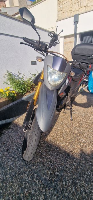 TX M Keeway 125 SuperMota
