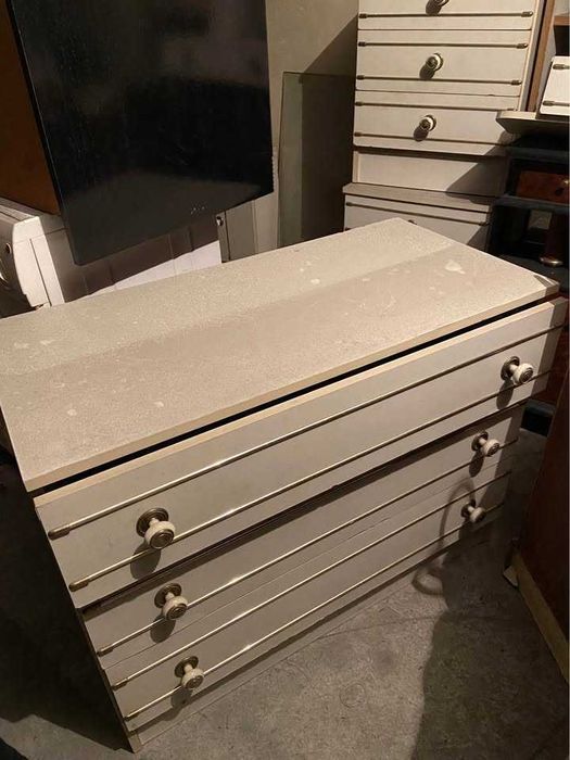 Conjunto de Móveis Brancos