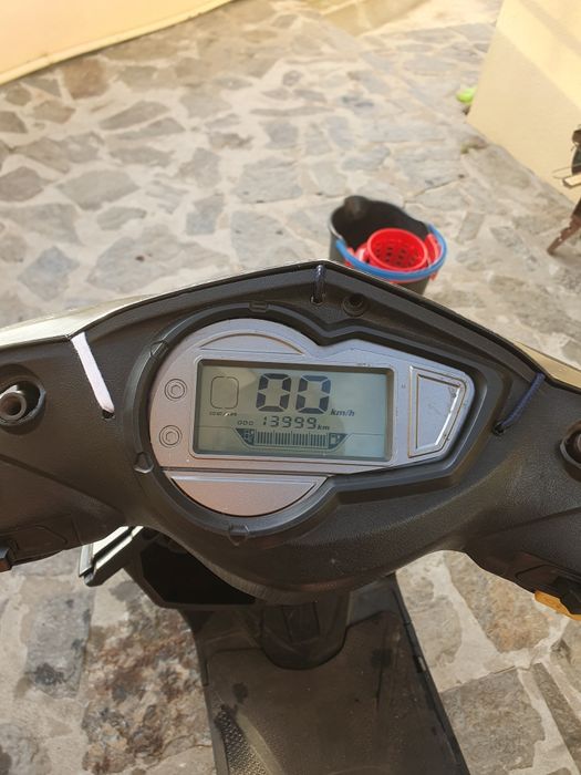 Moto eléctrica..