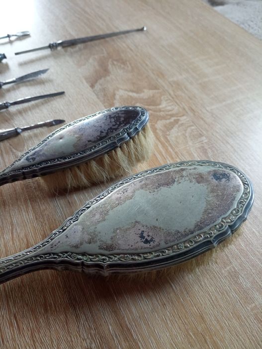 Utensílios antigos de manicure em prata