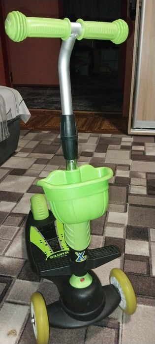 Детский самакат трех колесный